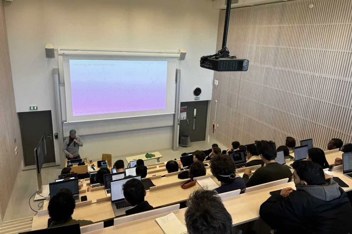 Presentazione al Learning on Graphs Meetup di Parigi