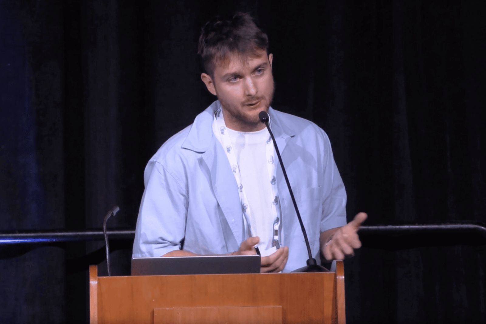 Francesco Ferrini durante un intervento